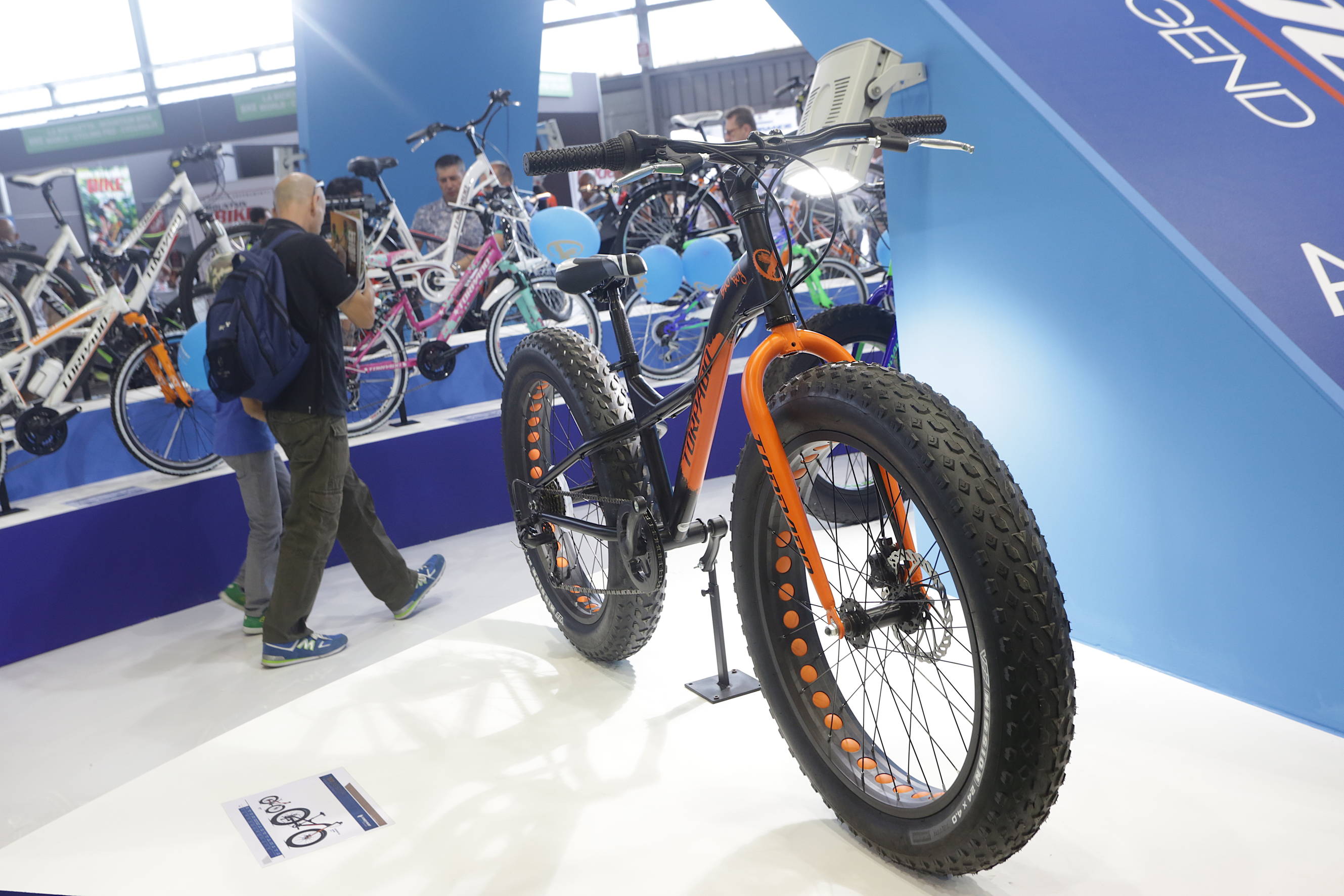 Who makes cosmo e bikes