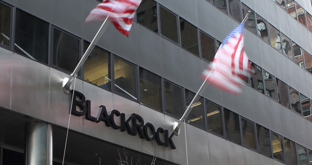 Finanza verde BlackRock raccoglie 1,6 miliardi di dollari per le rinnovabili