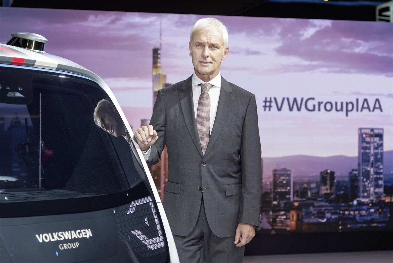 Auto elettriche e ibride: Volkswagen presenta la Roadmap E