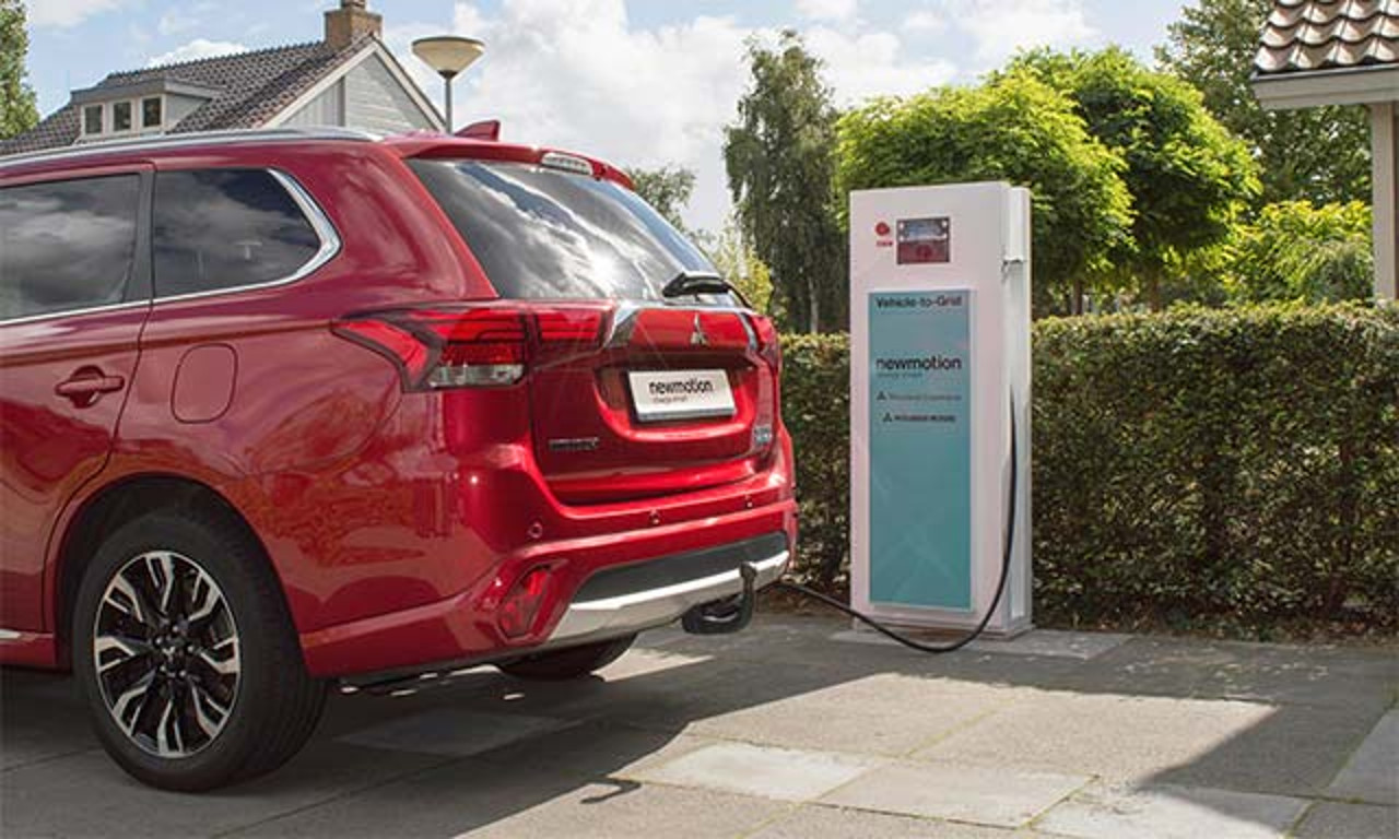 I SUV Mitsubishi Outlander PHEV collegati alla smart grid in Olanda