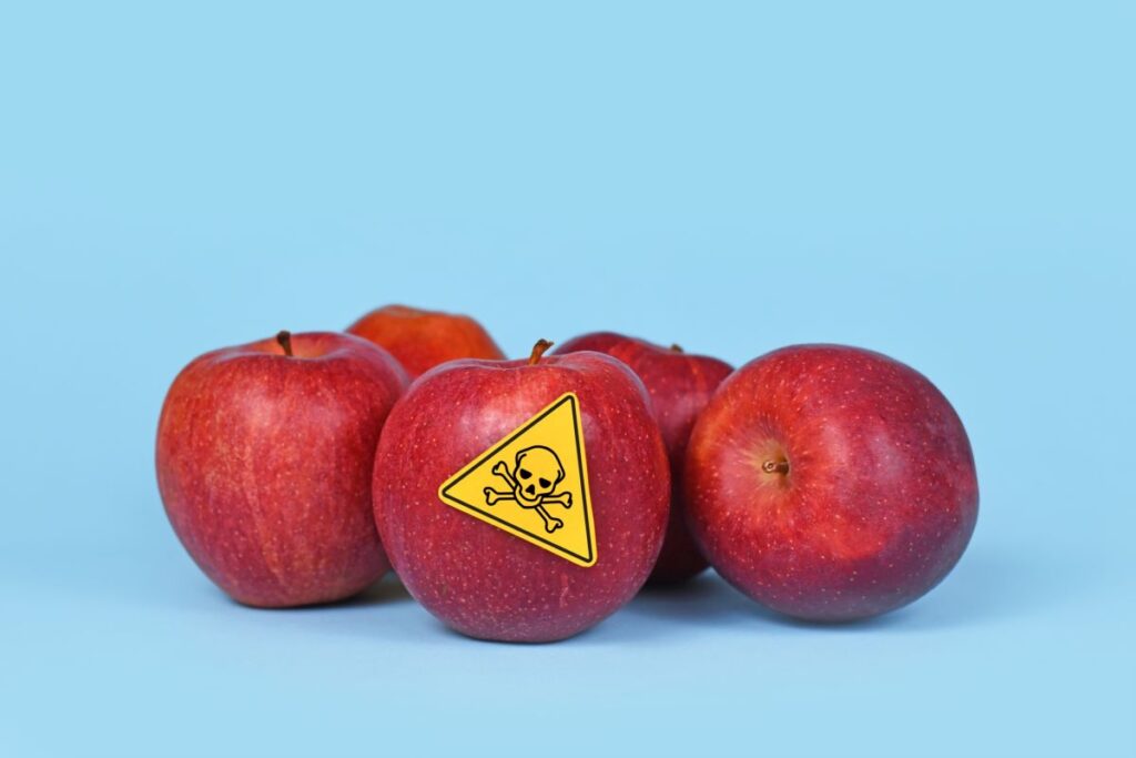 mele con pesticidi