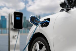 Auto elettrica in ricarica