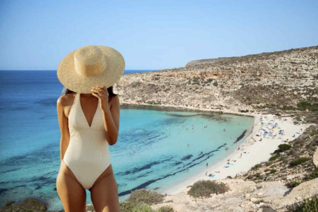 Nel cuore della Sicilia, tra i monti delle Madonie e le acque cristalline del Mar Tirreno, si trova un borgo che sembra essersi fermato nel tempo.