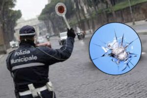Tra queste, un aspetto spesso trascurato dagli automobilisti è rappresentato dalle condizioni del veicolo, in particolare il parabrezza e gli specchietti retrovisori.