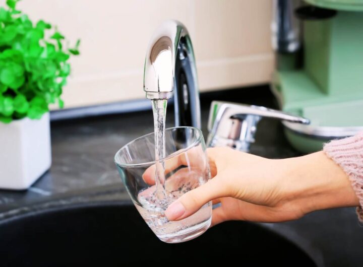 Acqua del rubinetto, fa bene davvero? La risposta definitiva