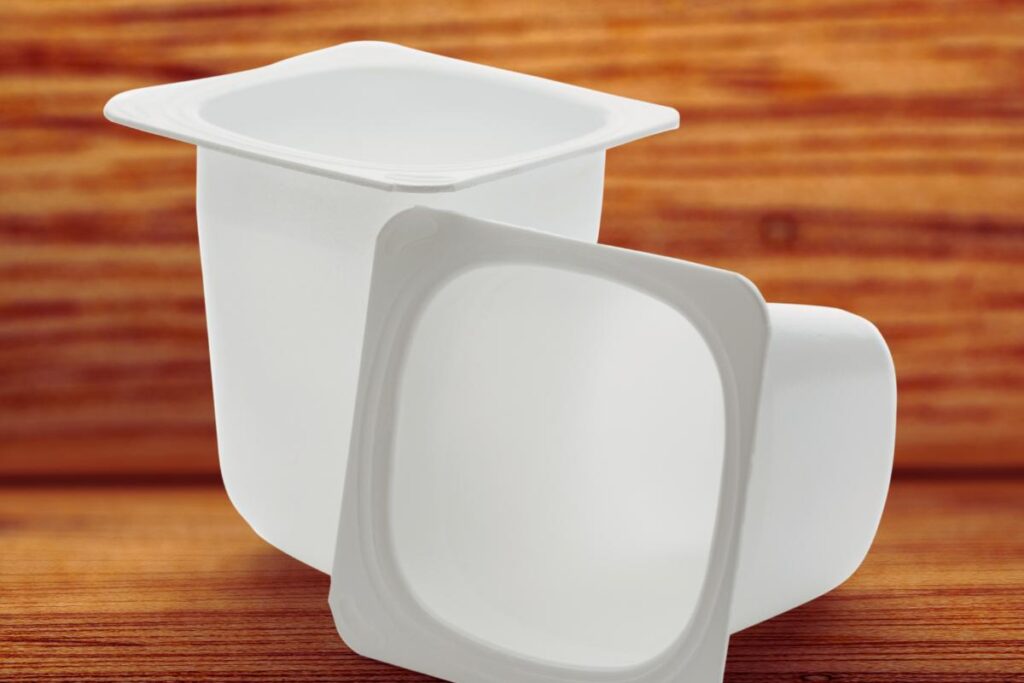 Vasetto yogurt, non buttarlo: usalo così