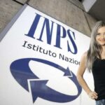 È stato recentemente annunciato che i possessori di patente di guida di categoria B possono ricevere un contributo mensile fino a 845 euro