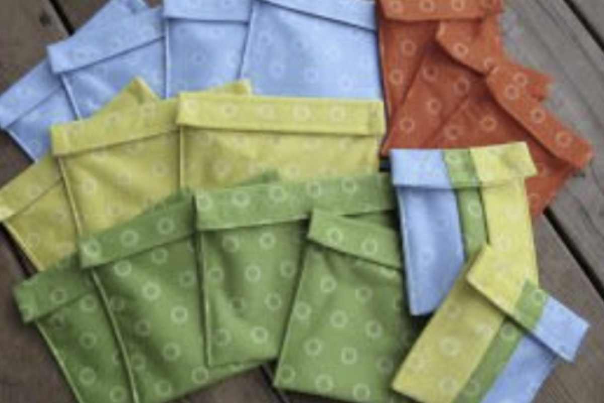 Oltre al risparmio economico e alla personalizzazione, i sacchetti realizzati a mano garantiscono un trasporto più sicuro e igienico di alimenti piccoli