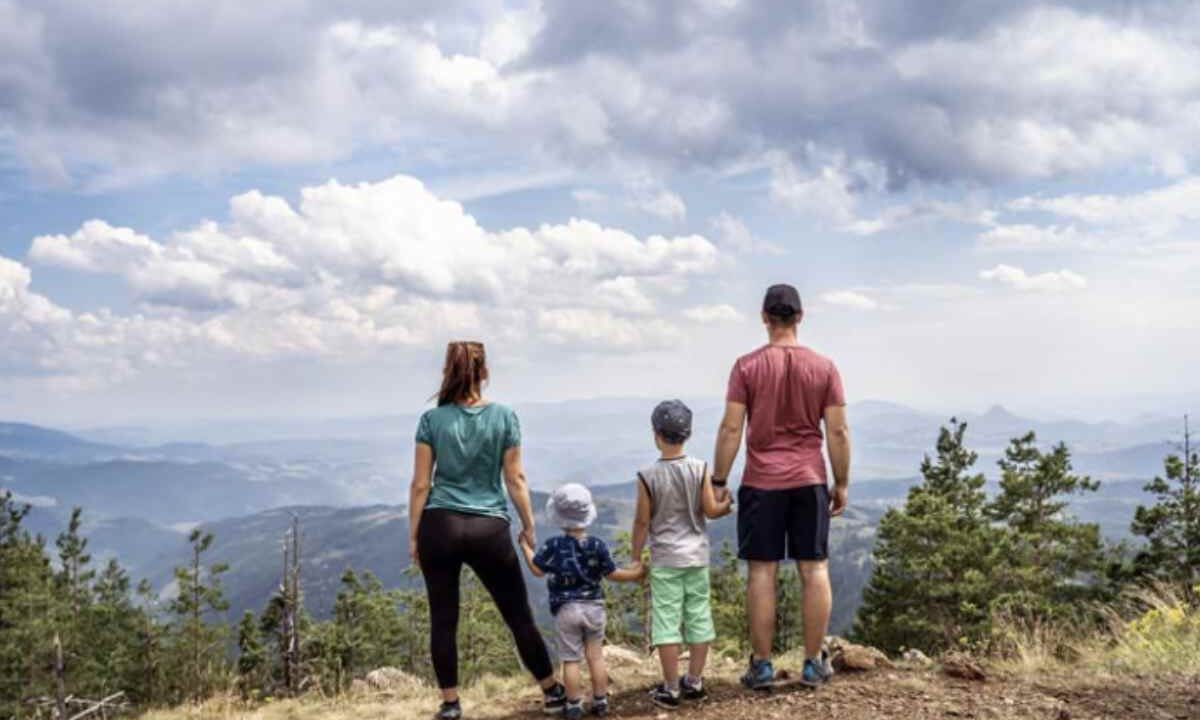 Secondo lo studio di Unimpresa, la Svizzera si conferma la destinazione privilegiata per gli italiani con redditi elevati che optano per una residenza