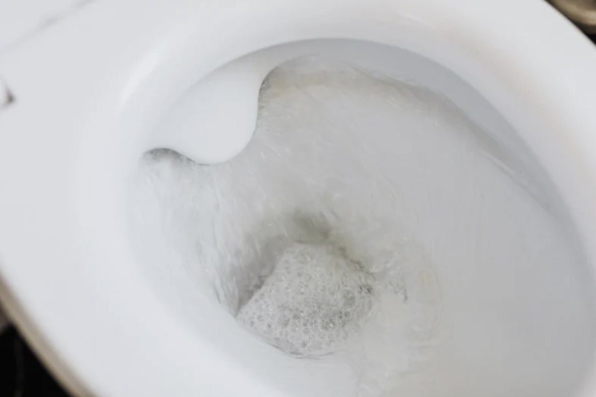 Oltre al metodo del bicchiere, è importante adottare altre misure preventive prima della partenza per le vacanze