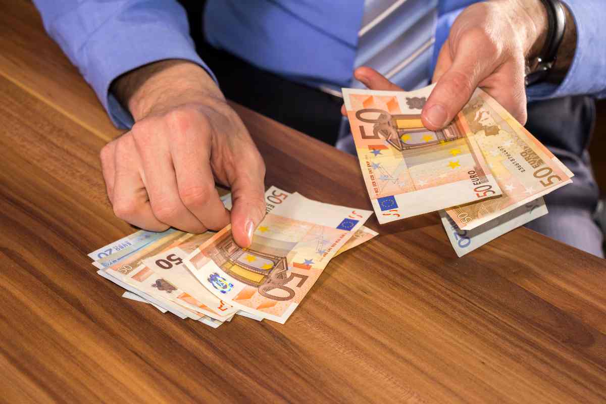 Soldi euro contanti