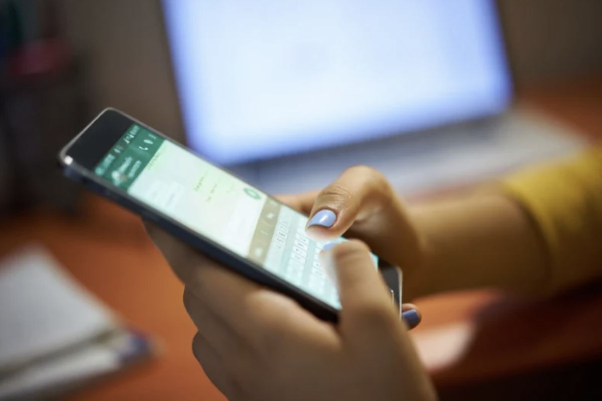 Il cambiamento più importante riguarda la gestione della funzione chiamata “Attività App Gemini”, ovvero l’impostazione che permette o meno a Google