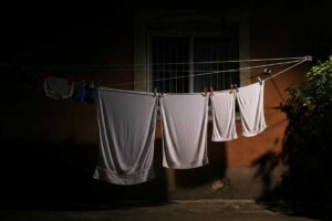 bucato steso di notte: i problemi
