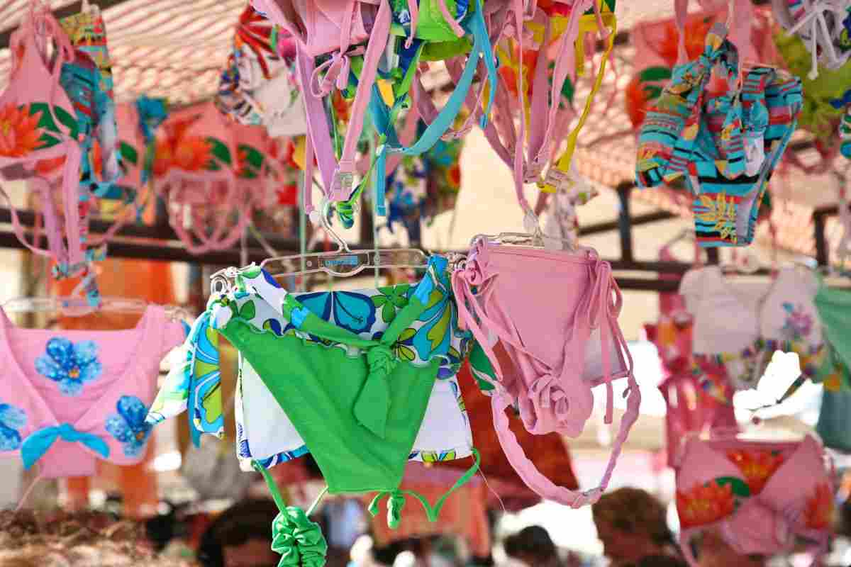 costume da bagno, non li buttare riciclali cosi