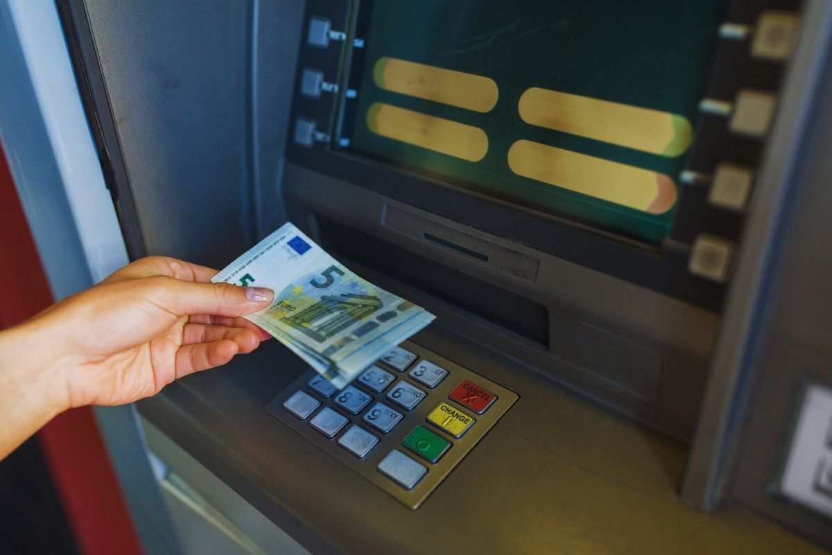 come cambia il prelievo al bancomat