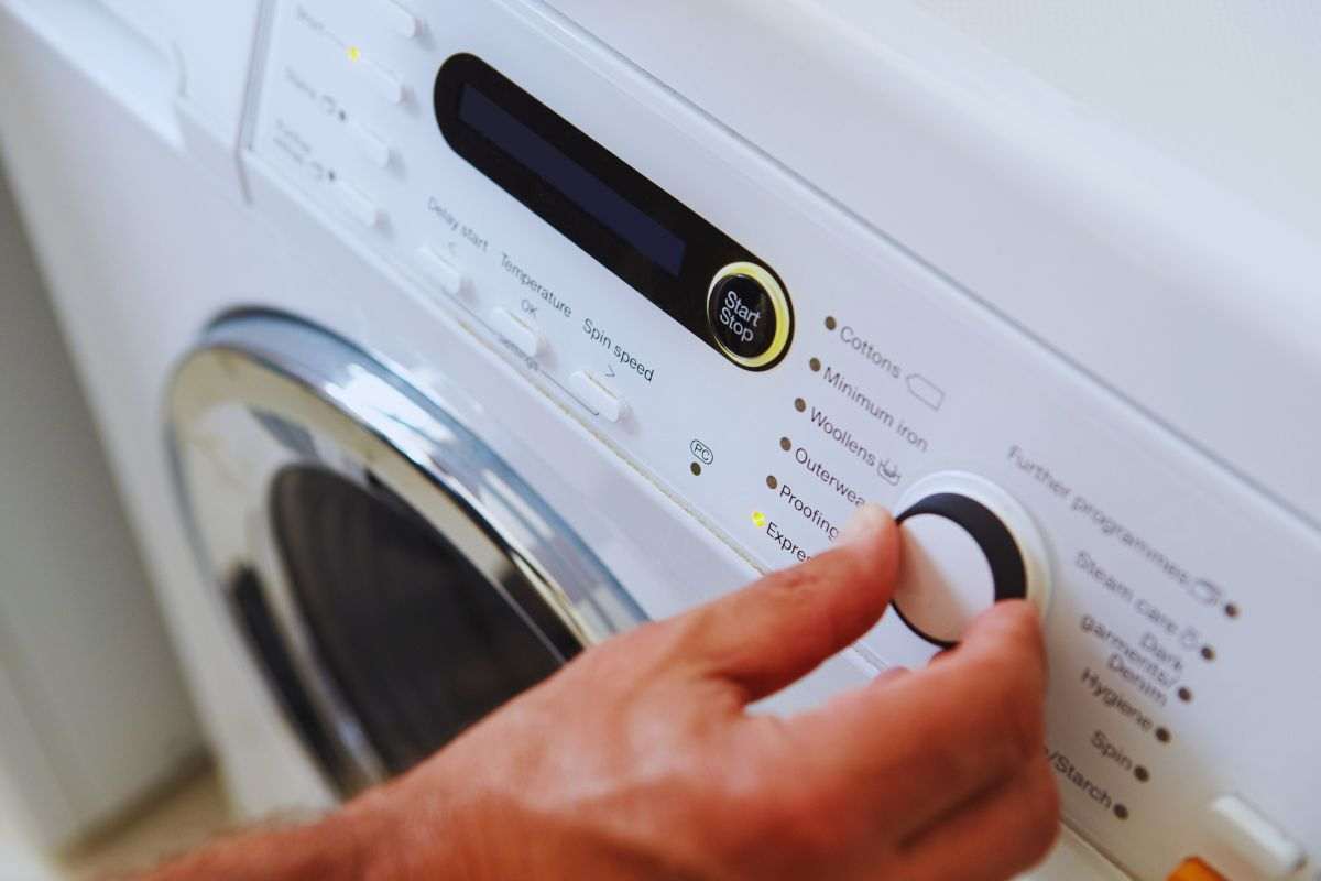 come risparmiare con il pulsante della lavatrice
