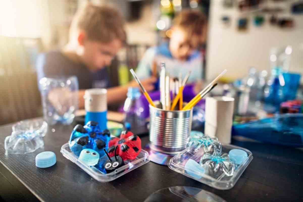 colla finita: 4 idee per riciclarla in modo creativo
