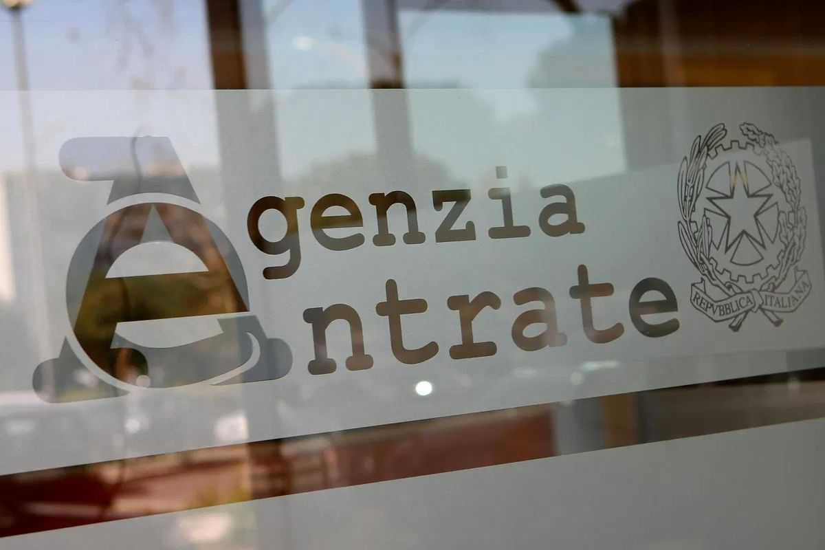 agenzia delle entrate, scattano i controlli sui libretti postali