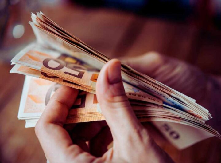 Perché è una buona idea avere sempre dei contanti in casa