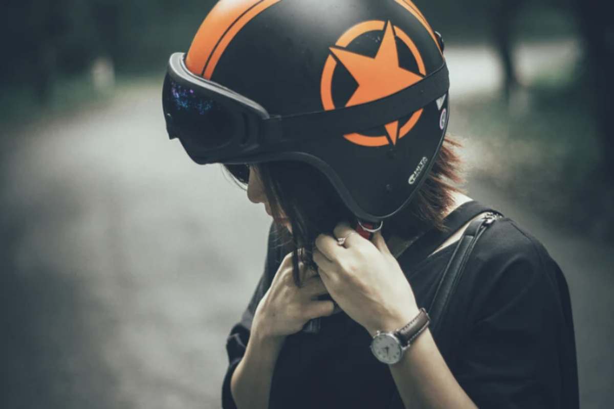 La durata utile di un casco varia a seconda della tipologia e delle condizioni di utilizzo
