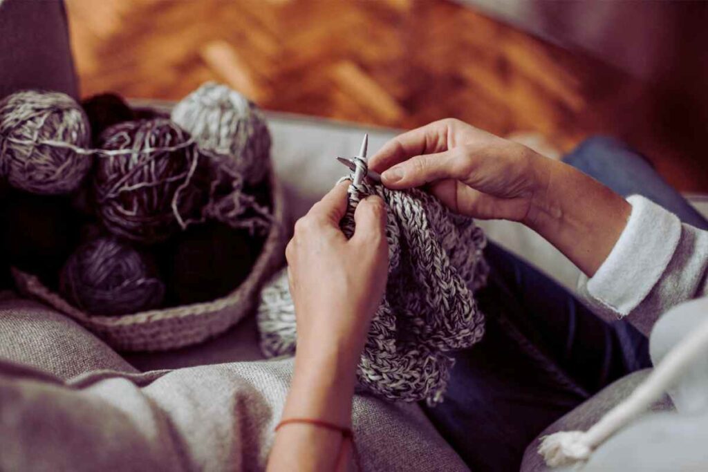 guarda cosa puoi creare con i ferri da maglia rovinati