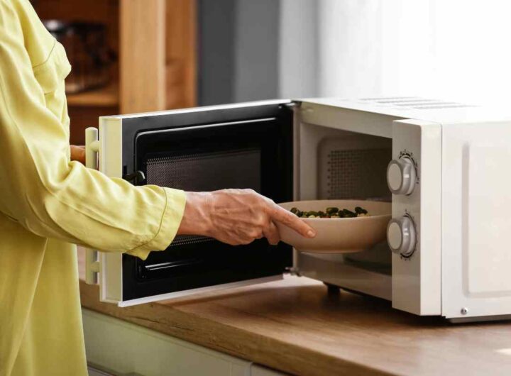 Come pulire il forno con prodotti naturali