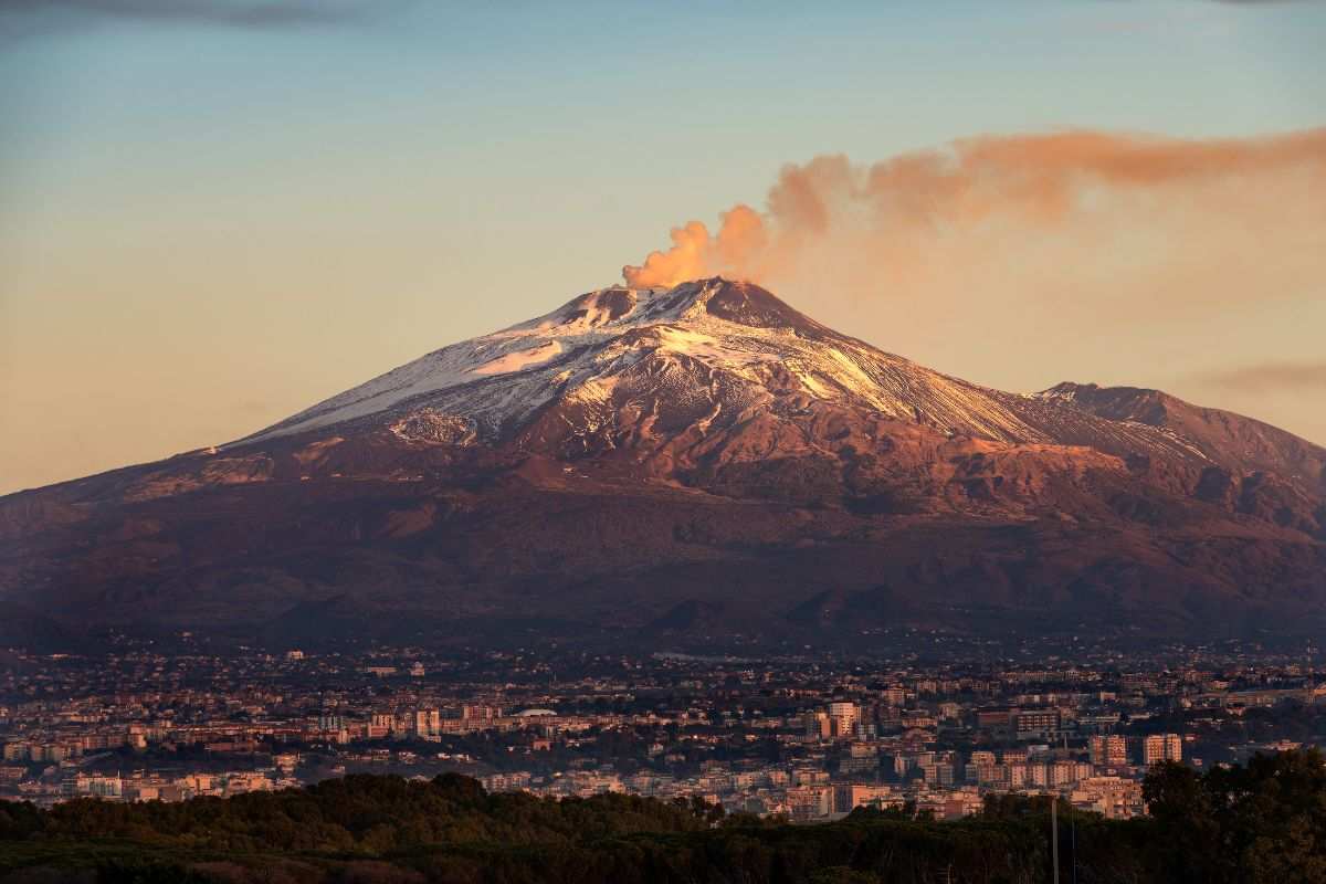 Etna, il vulcano più potente d'Europa preoccupa gli esperti