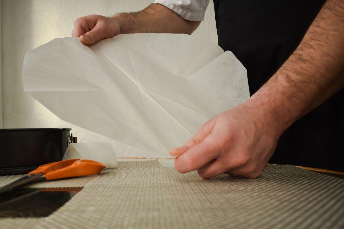 come smaltire la carta forno