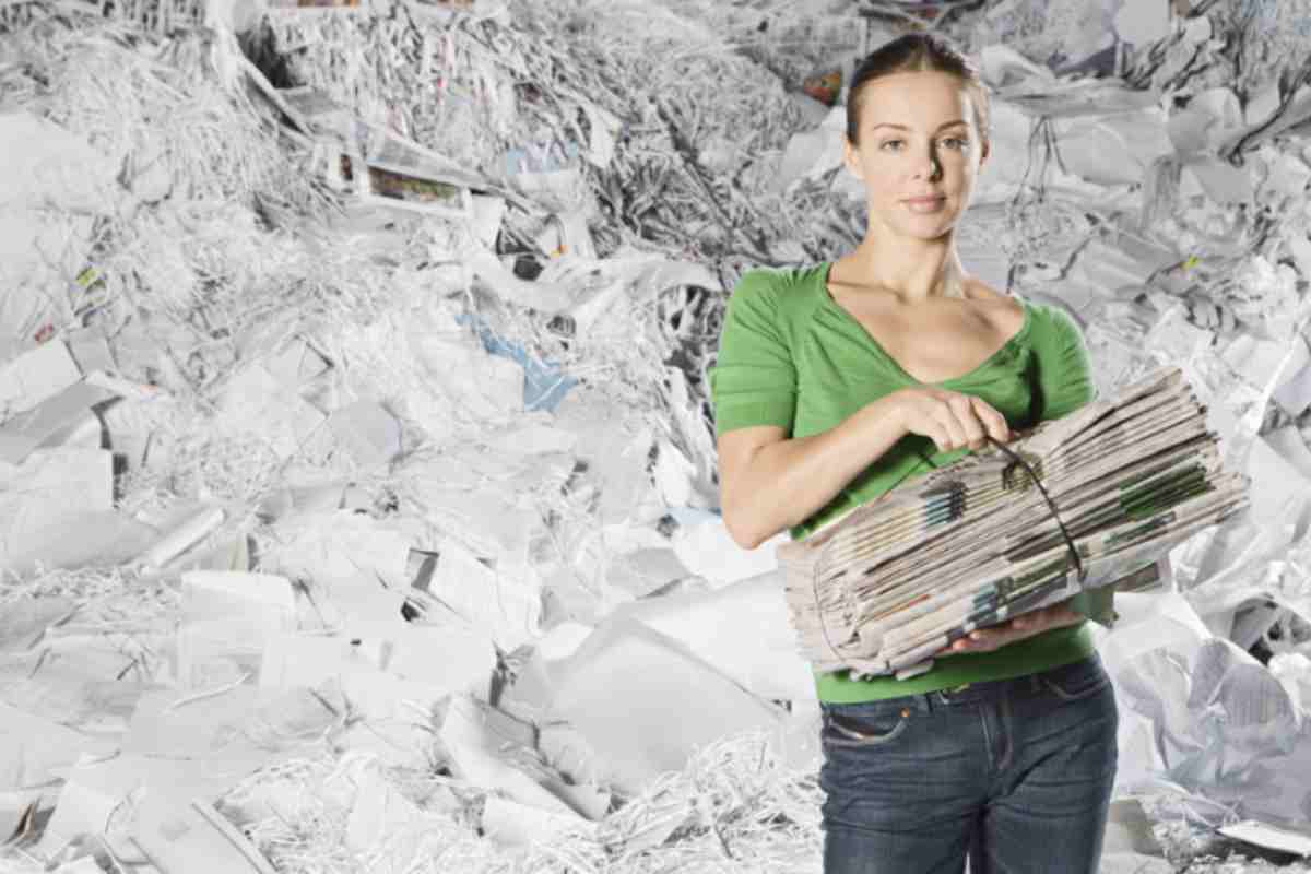 Protezione e imballaggio: durante i traslochi o semplicemente per conservare oggetti delicati, la carta da giornale si presta perfettamente