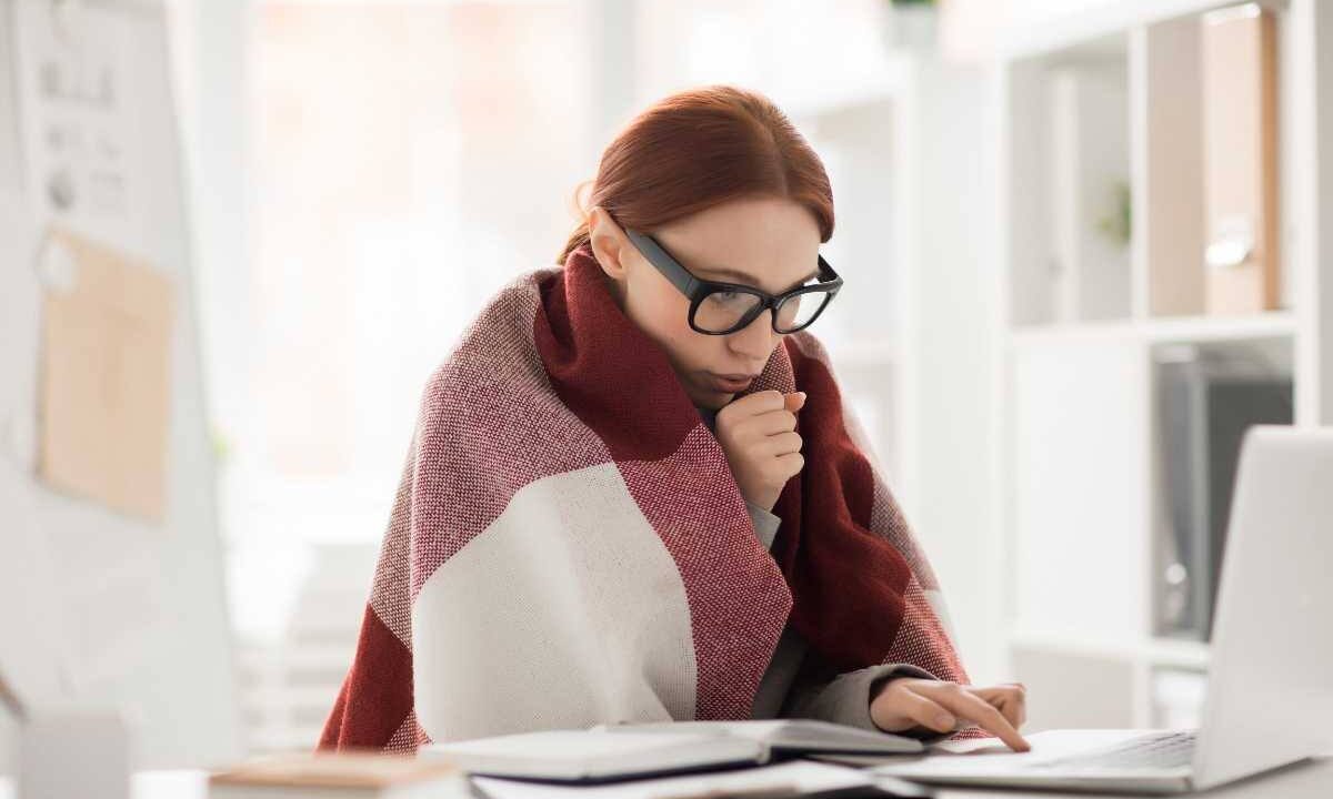 freddo trucco fogli di giornale