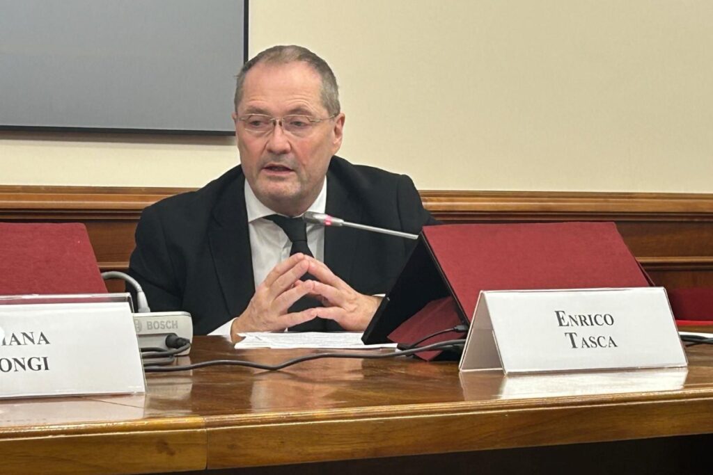 Enrico Tasca, Direttore Generale del Gruppo Equity, durante il suo intervento.