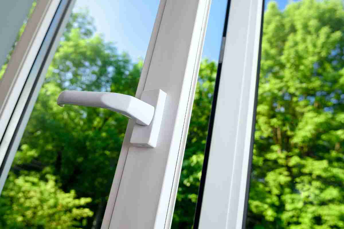 questa finestra abbassa la temperatura in casa di 9 gradi