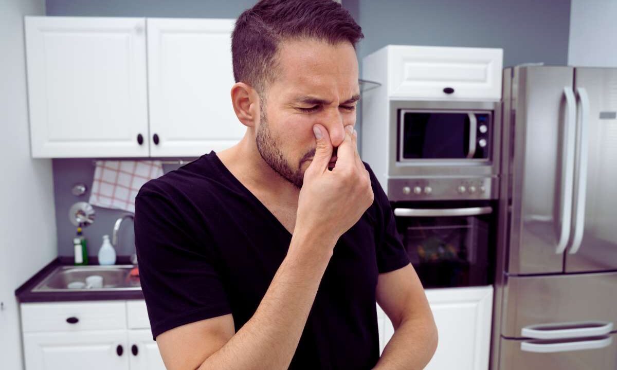 Addio odore di fritto, il rimedio naturale