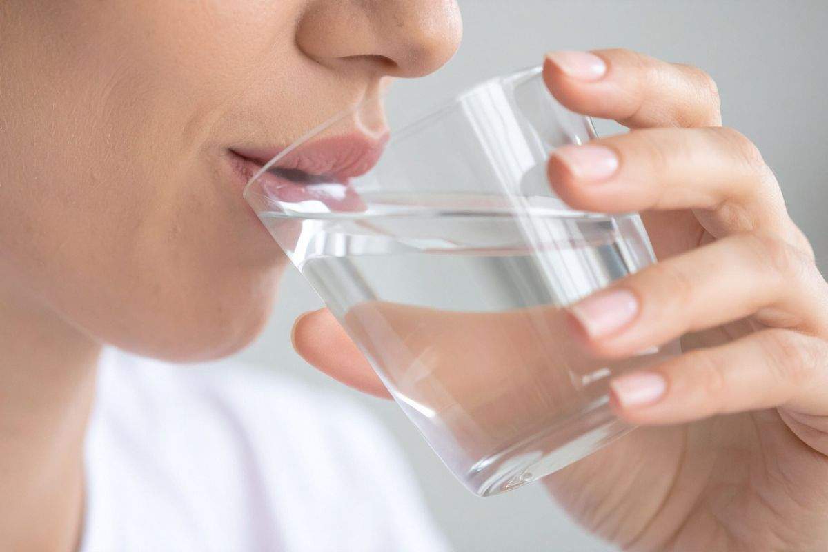 bere acqua notte sete pericolo