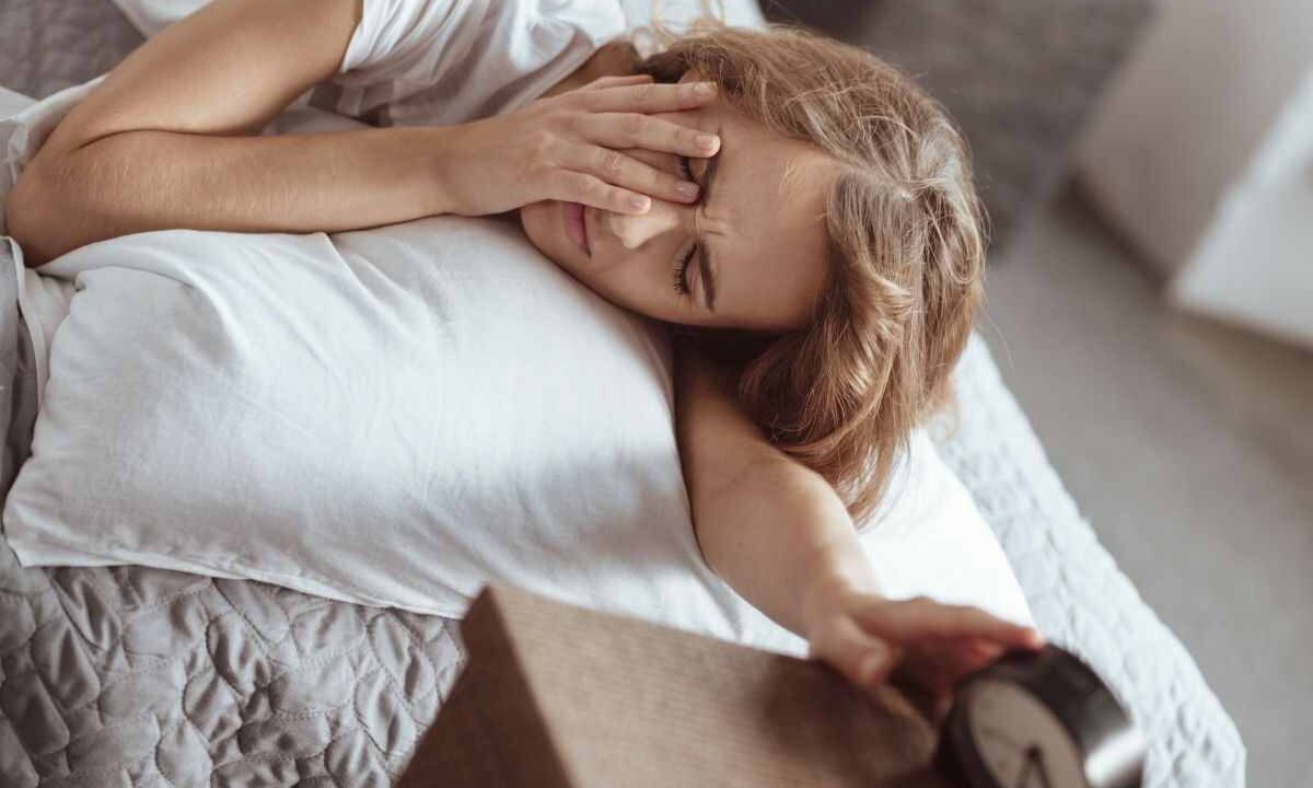 scopri in quale posizione dormire per non svegliarti stanco