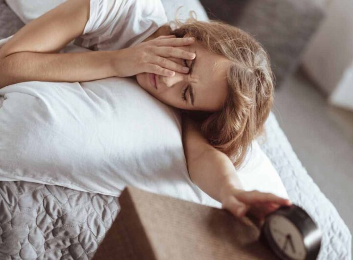 scopri in quale posizione dormire per non svegliarti stanco