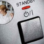 Eppure, secondo diversi studi, questa abitudine innocente e diffusa può arrivare a costare fino al 10% della bolletta energetica annuale